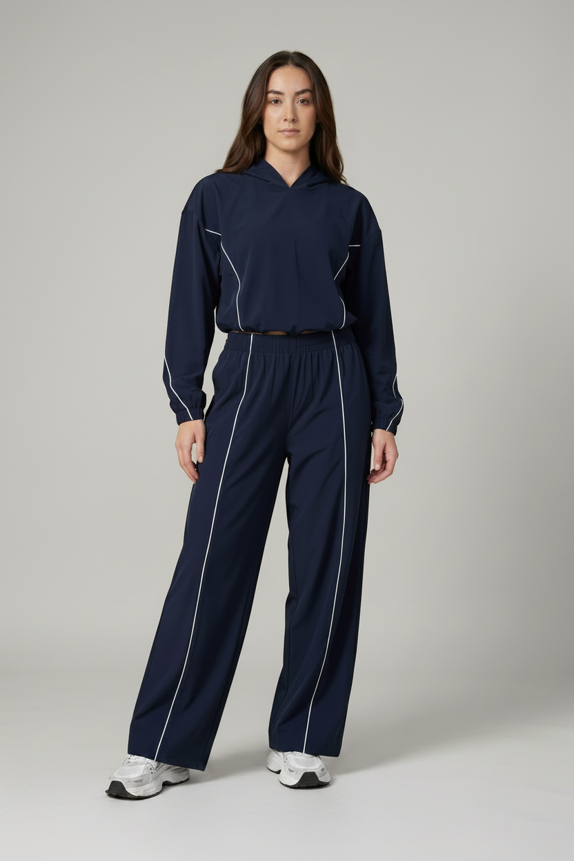 Wide-Leg Flare Leggings in Navy – Vanta Blvck women's activewear, Dubai
